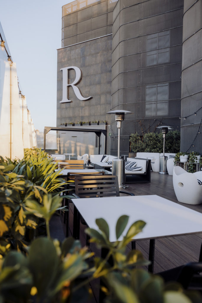 Dachterrasse mit Restaurant, Marriott Renaissance Hotel Barcelona