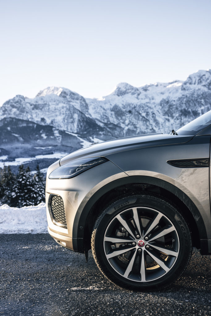Winterreifen vom Jaguar E-Pace, Salzburg