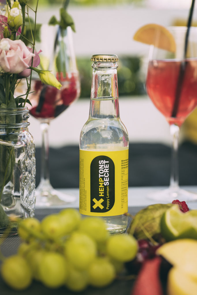 Produktfotografie Flaschen Hemptons Secret, Salzburg