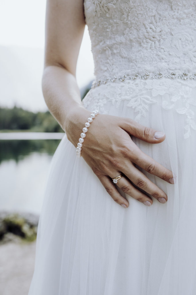 Detailfoto Brautkleid, Hochzeit Golling in Salzburg