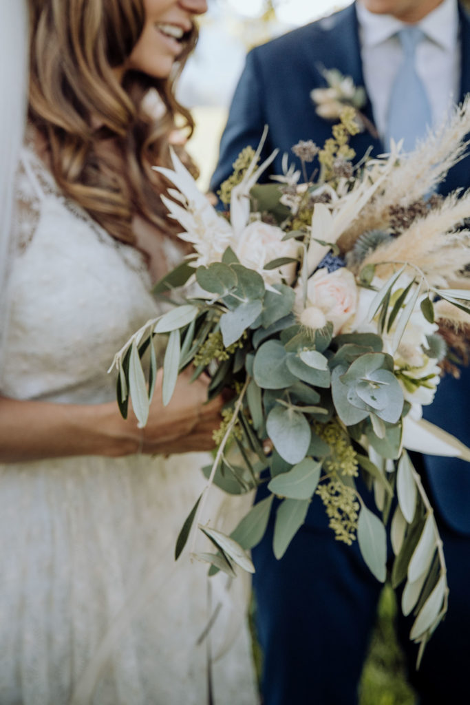Brautpaarshooting in der Natur, Hochzeit Salzburg, Baumgartengut